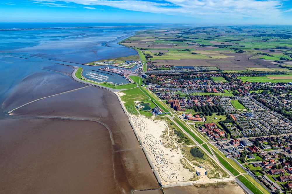 Norden from the bird's eye view: Coastline on the sandy beach Norddeich in the district Norddeich in Norden in the state Lower Saxony, Germany