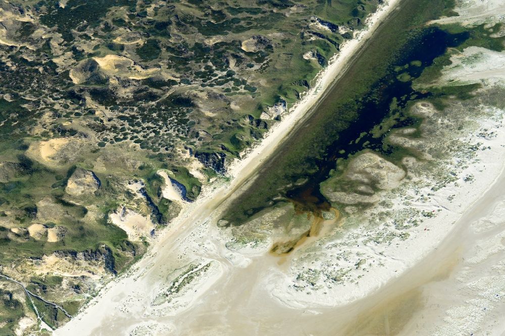 Norddorf from above - Coastline on the sandy beach of Nordsee- Insel Amrum in Norddorf in the state Schleswig-Holstein