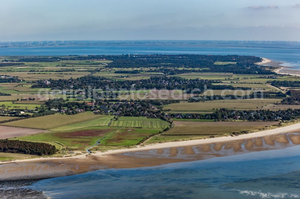 Aerial photograph Nieblum - Coastal landscape on the sandy beach of the North Sea - the island of Foehr in the state Schleswig-Holstein, Germany