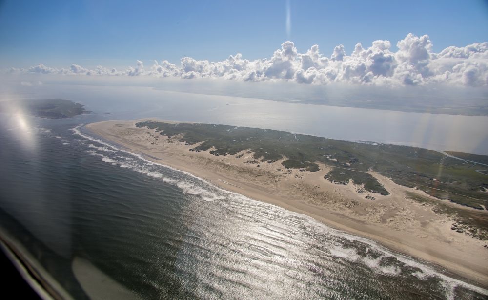 Aerial photograph Norderney - Coastline on the sandy beach of North Sea island in Norderney in the state Lower Saxony, Germany