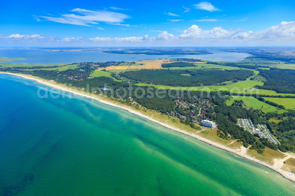 Aerial image Neuhaus - Coastline on the sandy beach of Baltic Sea in Neuhaus in the state Mecklenburg - Western Pomerania, Germany