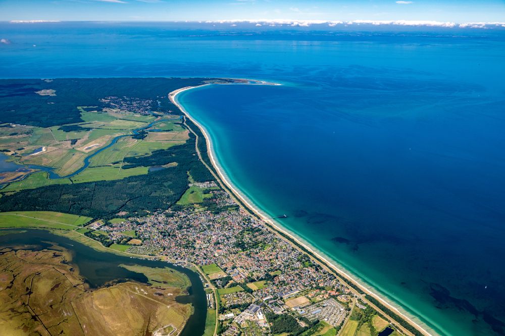Aerial image Zingst - Coastline on the sandy beach of Ostsee on Darss in Zingst at the baltic coast in the state Mecklenburg - Western Pomerania, Germany