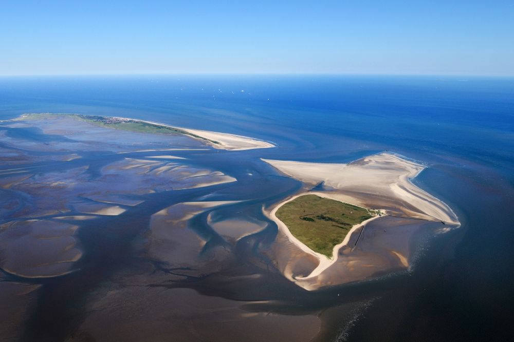 Wangerland from the bird's eye view: Coastal area of the Minsener Oog North Sea - Island in Wangerland in the state Lower Saxony