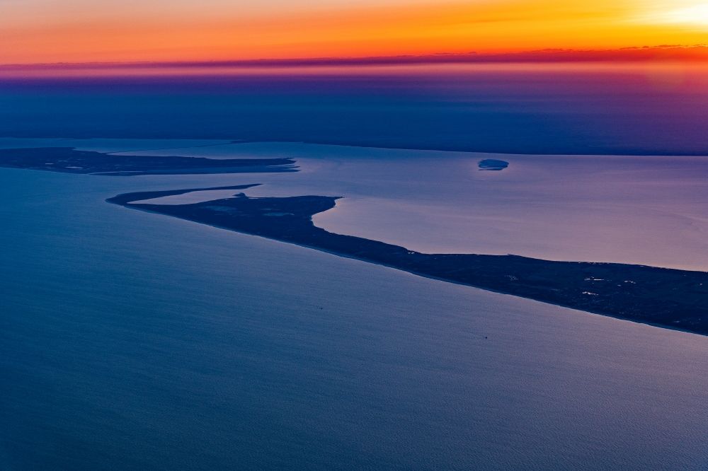 Sylt from the bird's eye view: Coastal area of a??a??the North Frisian North Sea island Sylt in sunrise in the state Schleswig-Holstein, Germany