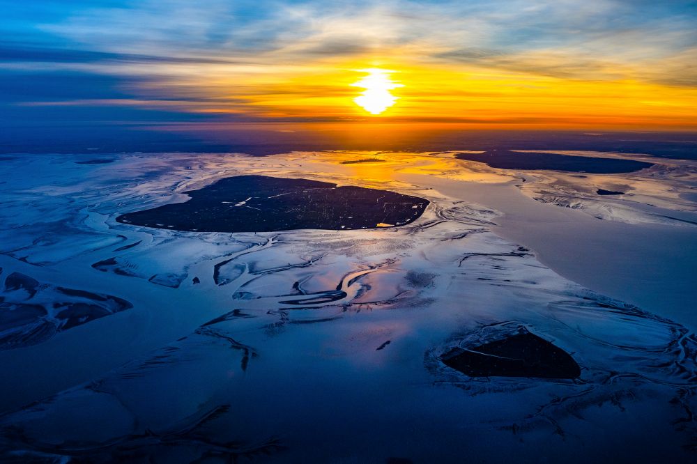 Süderoog from the bird's eye view: Coastal area of the North Sea Hallig Suederoog with Pellworm at sunrise in Schleswig-Holstein