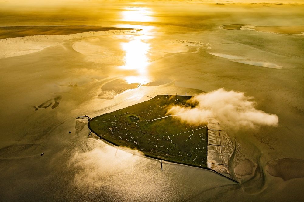 Aerial photograph Süderoog - Coastal area of a??a??the North Sea - Hallig Suederoog in the Wadden Sea in the state Schleswig-Holstein, Germany
