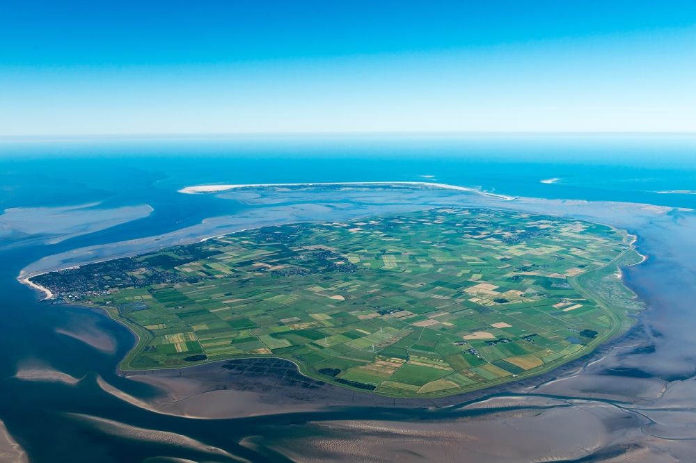 Aerial image Nieblum - Coastal area of the North Sea - Island Foehr in Nieblum in the state Schleswig-Holstein