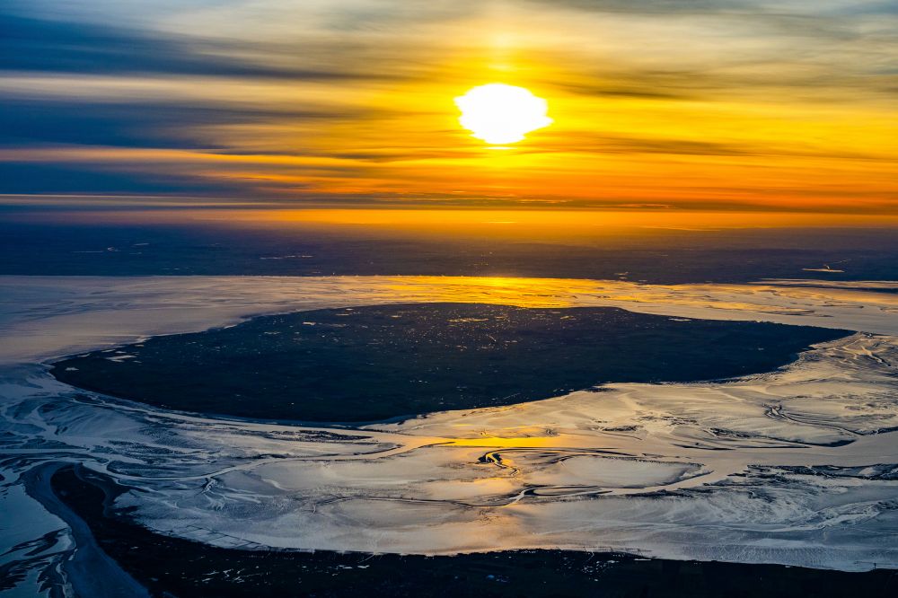 Aerial image Alkersum - Coastal area of the North Sea - the island of Foehr at sunrise in Schleswig-Holstein