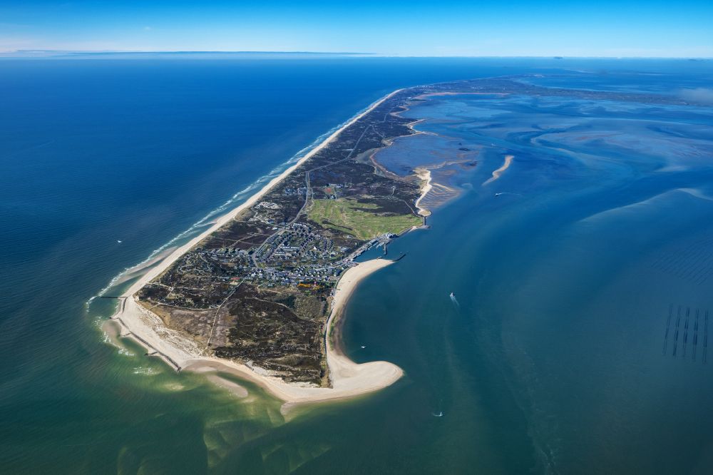 Hörnum (Sylt) from the bird's eye view: Coastal area of the Nordsee - Island in Hoernum Sylt in the state Schleswig-Holstein