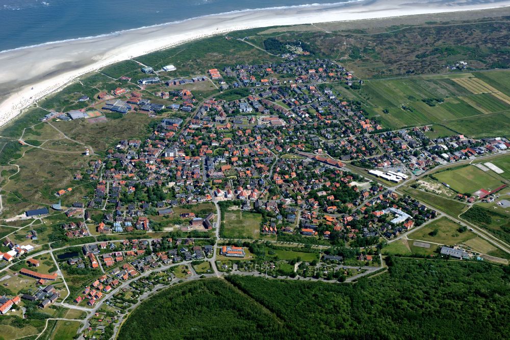 Aerial image Langeoog - Coastal area the North Sea island - Island in Langeoog on island Langeoog in the state Lower Saxony, Germany