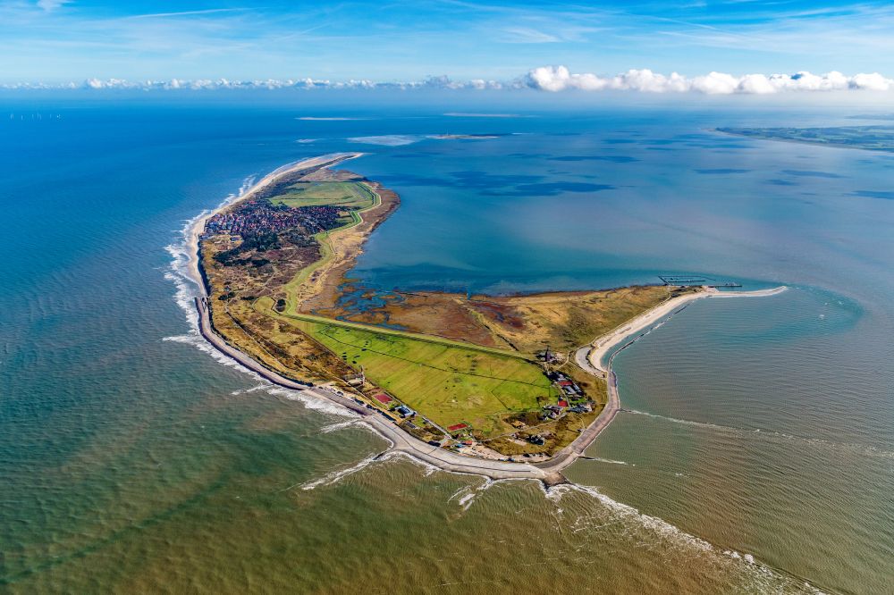 Wangerooge from the bird's eye view: Coastal area the North Sea island - Island in the district Westen in Wangerooge in the state Lower Saxony, Germany