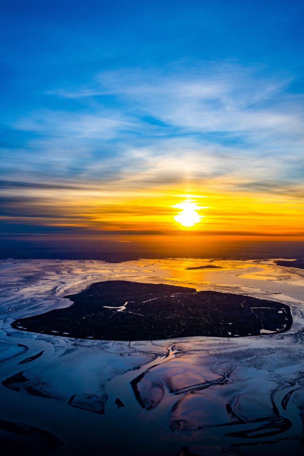Aerial image Pellworm - Coastal area of a??a??the North Frisian North Sea island Pellworm in sunrise in the state Schleswig-Holstein, Germany