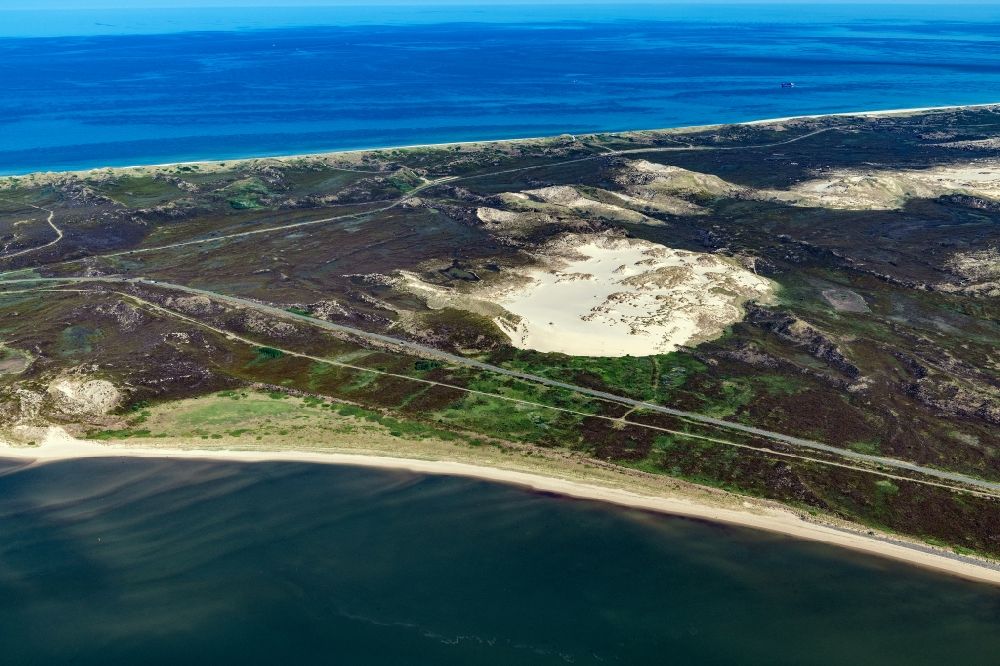 Aerial image List - Coastal area of a??a??the North Sea - island of Sylt district List dir largest shifting dune in Germany in the state of Schleswig-Holstein