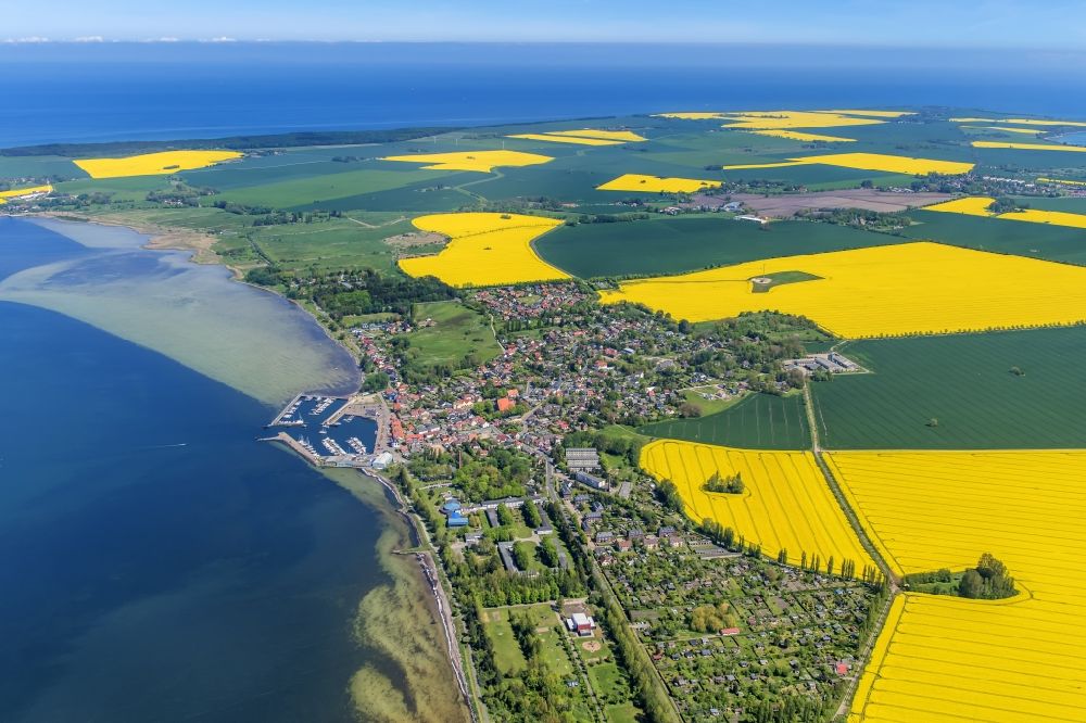 Aerial photograph Wiek - Coastal area of a??a??the Baltic Sea - island Ruegen Wiek is located on the peninsula Wittow, in the north of the island Ruegen in the state Mecklenburg-Vorpommern
