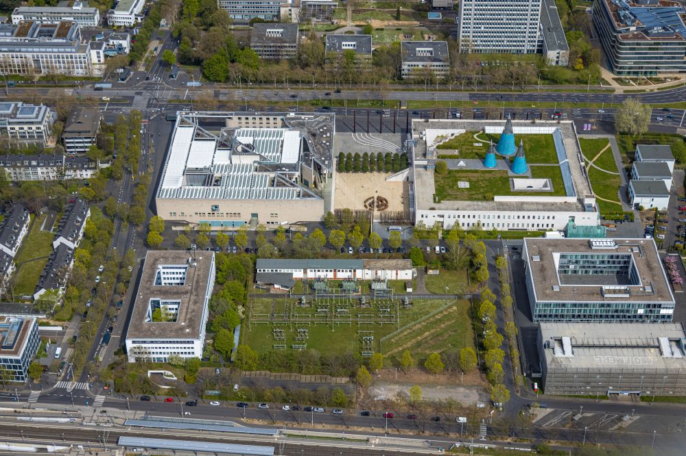 Aerial photograph Bonn - Art and exhibition hall of the Federal Republic of Germany - also called Bundeskunsthalle - in Bonn in North Rhine-Westphalia, Germany
