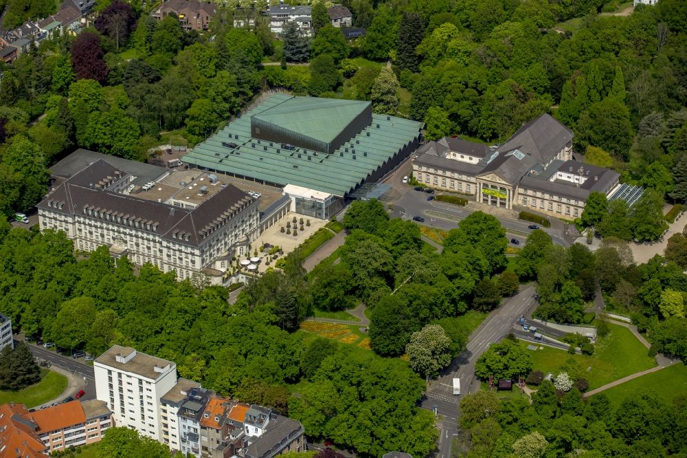 Aachen from the bird's eye view: Spa park and historical buildings in the Northeast of the city centre of Aachen in the state of North Rhine-Westphalia. Aachen is a spa town, diocesan town and the western-most major city of Germany. The park includes the Aachen Casino in the New Spa Building, the Hotel Pullman Aachen Quellenhof and the conference and event location Eurogress Aachen with its distinct green roof