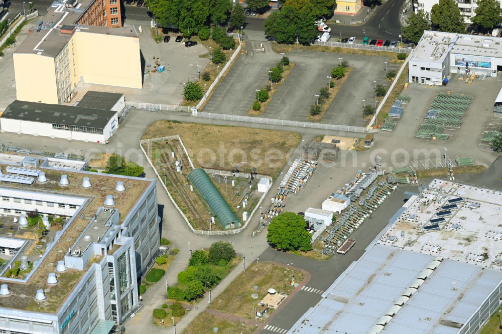 Aerial image Berlin - Bearing surface of Firma Siemens Mobility GmbH in the industrial area on street Kiefholzstrasse in the district Treptow in Berlin, Germany