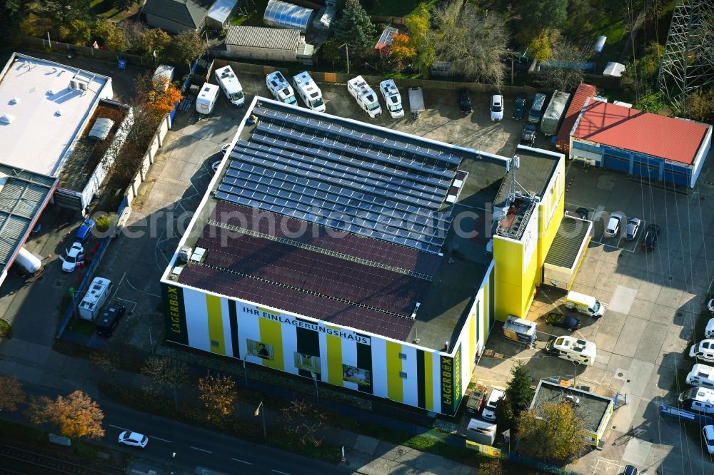 Aerial image Berlin - Storage house and self-storage warehouse on Hansastrasse in the district Hohenschoenhausen in Berlin, Germany
