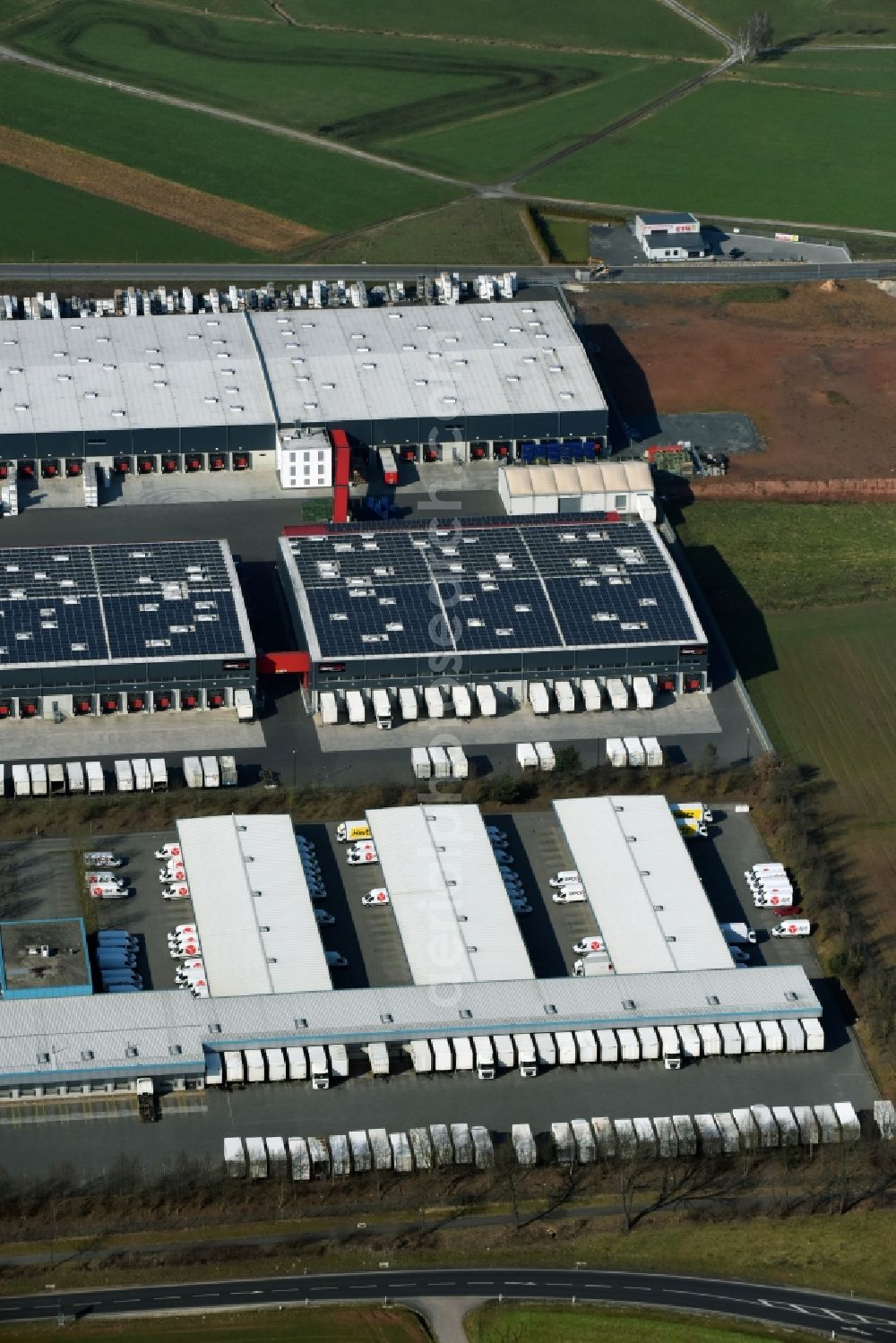 Dorfborn from above - Warehouses and forwarding building der DPD Dynamic Parcel Distribution GmbH & Co. KG in Dorfborn in the state Hesse