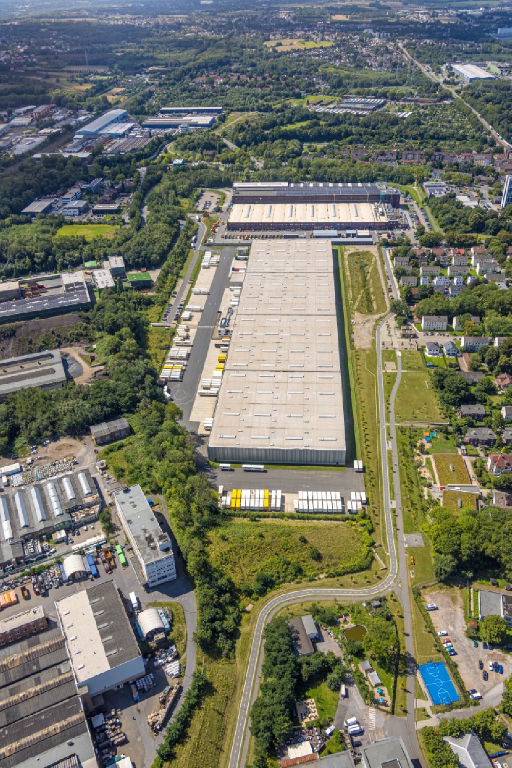 Aerial image Bochum - Warehouses and forwarding building of DSV Stuttgart GmbH & Co. KG Obere Stahlindustrie in the district Wiemelhausen in Bochum in the state North Rhine-Westphalia, Germany