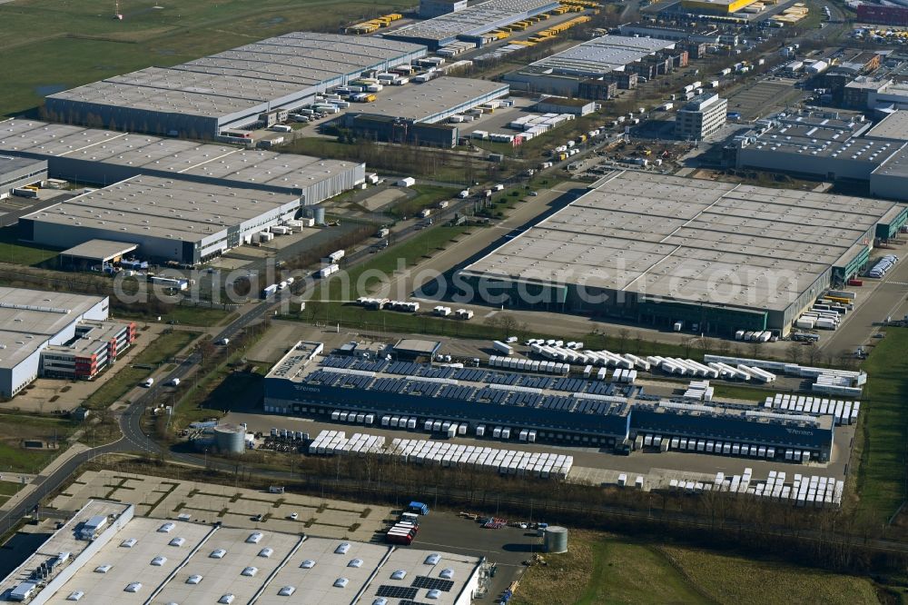 Aerial image Langenhagen - Warehouses and forwarding building of Hermes Paketddienst in Langenhagen in the state Lower Saxony, Germany