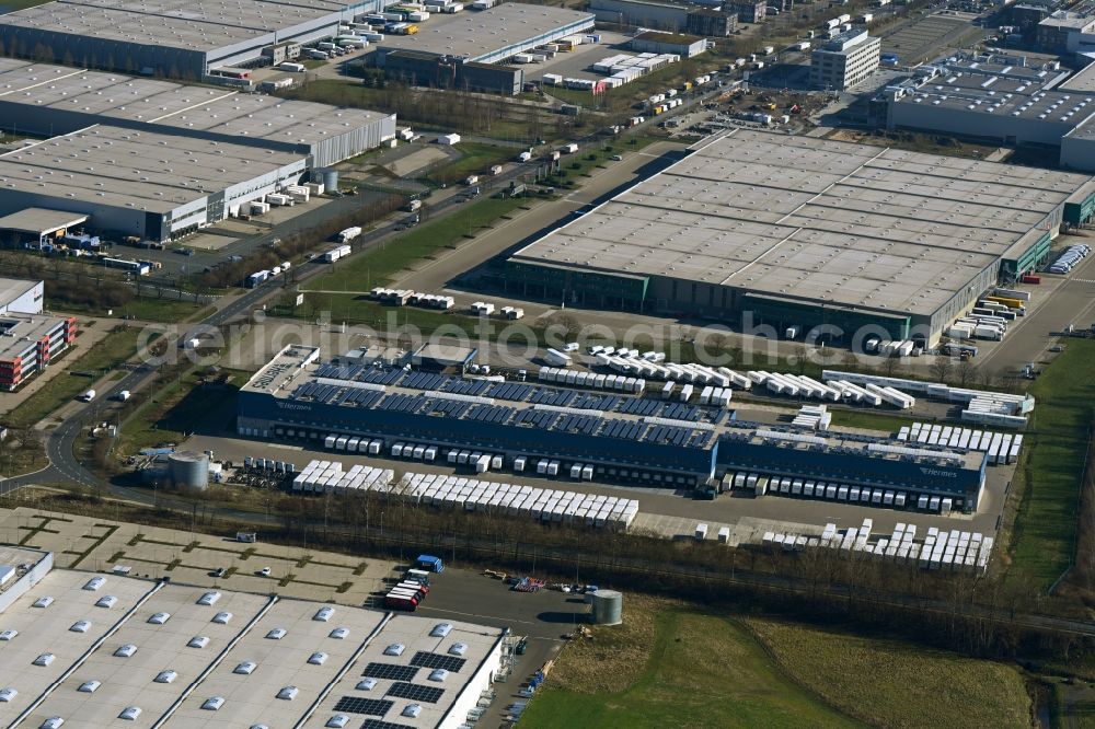 Aerial photograph Langenhagen - Warehouses and forwarding building of Hermes Paketddienst in Langenhagen in the state Lower Saxony, Germany