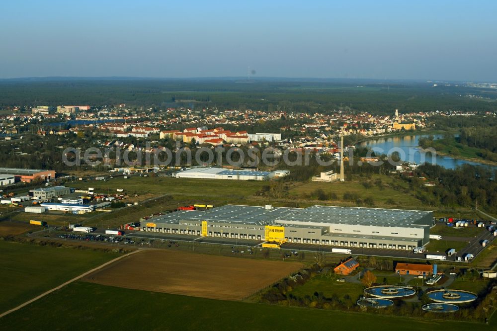 Coswig (Anhalt) from above - Warehouses and forwarding building Netto Marken-Discount Am Brennickel in Coswig (Anhalt) in the state Saxony-Anhalt, Germany