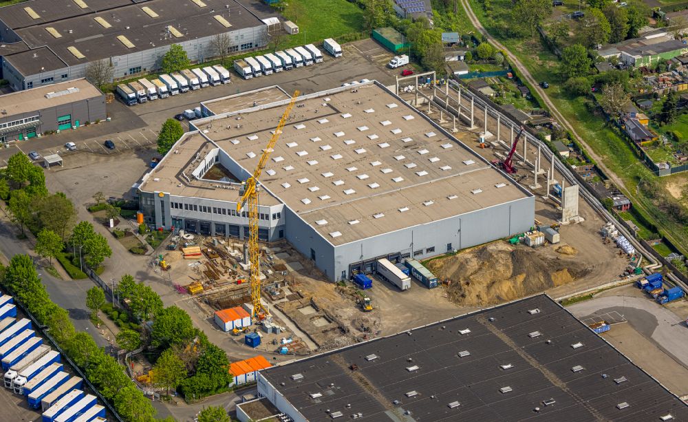 Aerial photograph Essen - Construction site for a warehouse and forwarding building of ifm electronic gmbh on street Bamlerstrasse in the district Altenessen - Sued in Essen at Ruhrgebiet in the state North Rhine-Westphalia, Germany