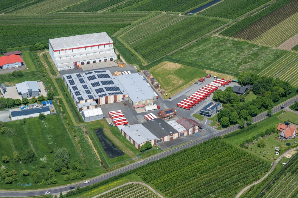 Aerial photograph Hollern-Twielenfleth - Warehouses and forwarding building Pape Logistics in Hollern-Twielenfleth in the state Lower Saxony, Germany
