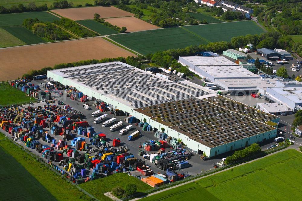 Rosbach vor der Höhe from the bird's eye view: Warehouses and forwarding building of Phoenix GmbH on Bornweg in Rosbach vor der Hoehe in the state Hesse, Germany