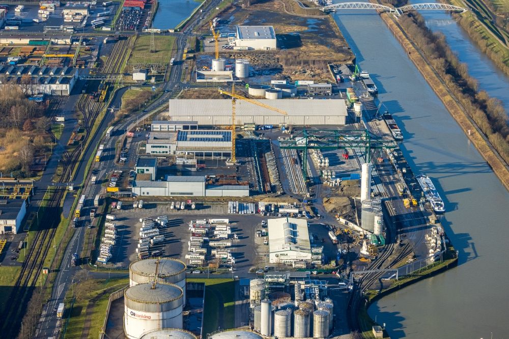 Aerial photograph Hamm - Warehouses and forwarding building Rhenus Port Logistics Rhein-Ruhr GmbH on Hafenstrasse in Hamm at Ruhrgebiet in the state North Rhine-Westphalia, Germany