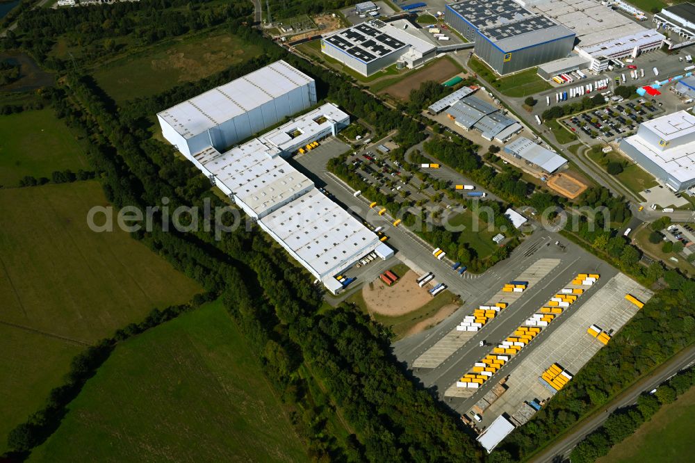 Gallin from the bird's eye view: Warehouses and forwarding building of Tchibo GmbH on street Am Heisterbusch in Gallin in the state Mecklenburg - Western Pomerania, Germany