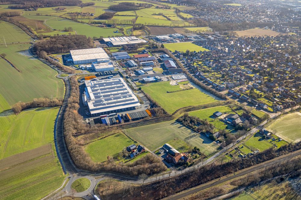Aerial photograph Werne - Warehouse complex-building in the industrial area of Bohnen Logistik GmbH & Co. KG - A company of duisport Group in Werne in the state North Rhine-Westphalia, Germany