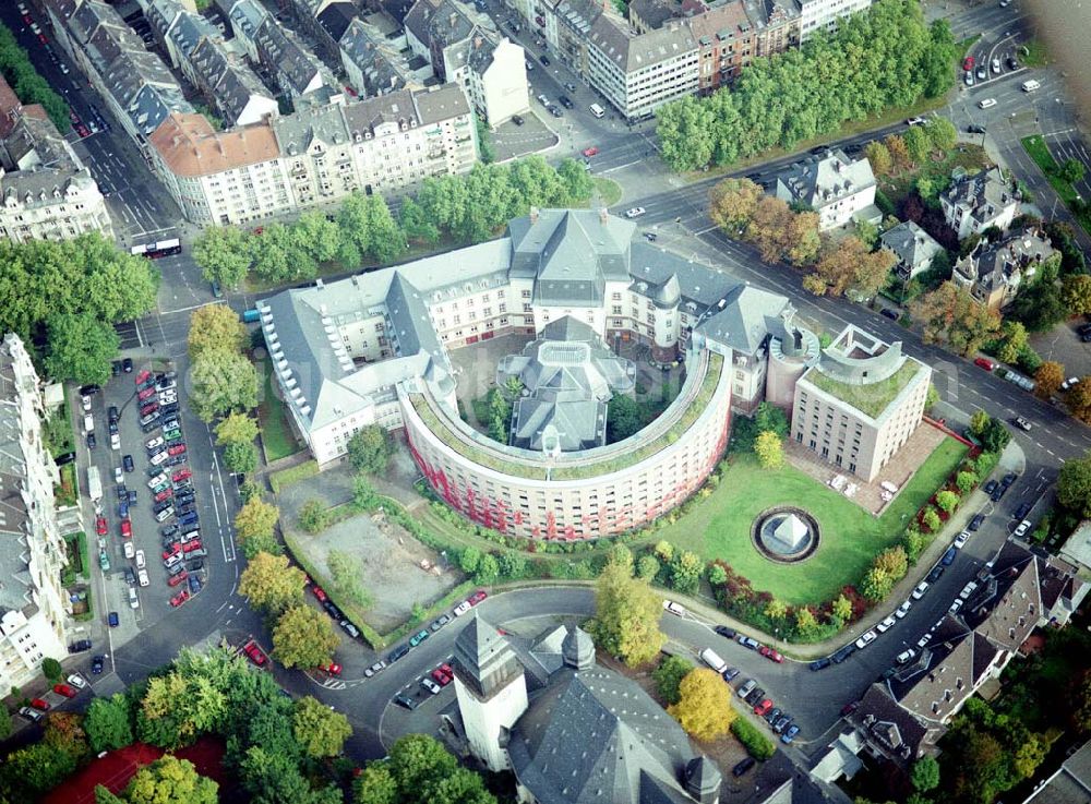 Aerial image Wiesbaden - Landeshaus Wiesbaden mit der Stadtbibliothek in Wiesbaden.