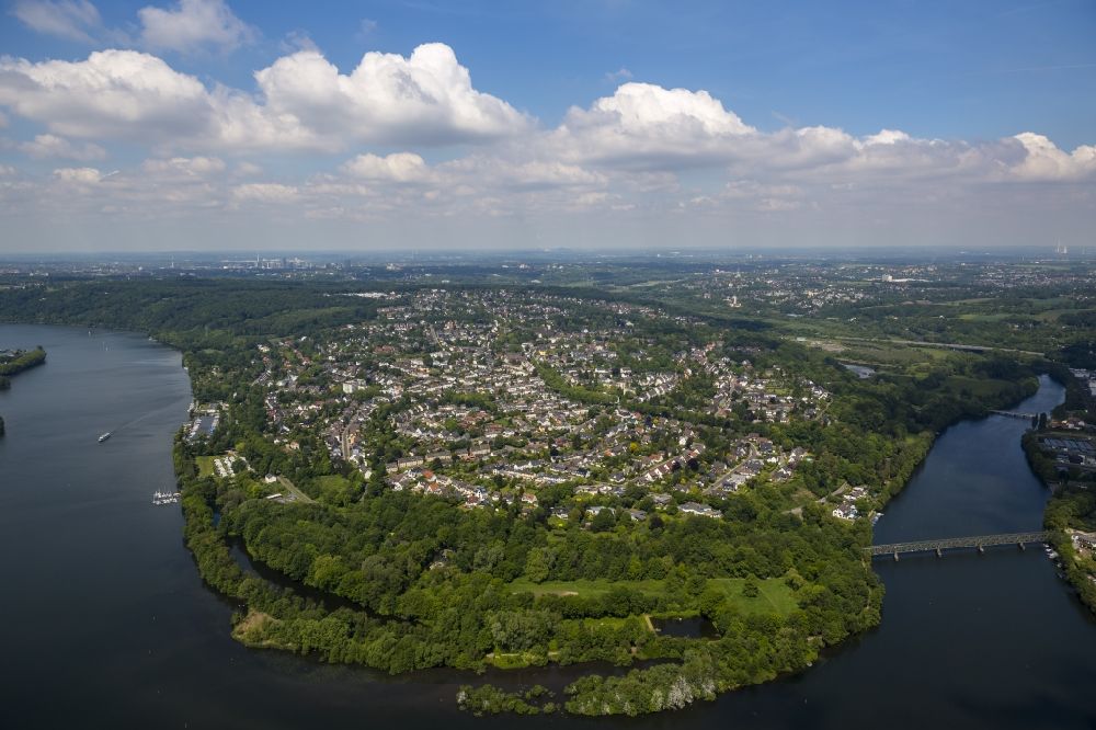Aerial photograph Essen - Landscape of Heisingen peninsula on Lake Baldeney with the Ruhrbogen-Ruhr valley near Essen in North Rhine-Westphalia