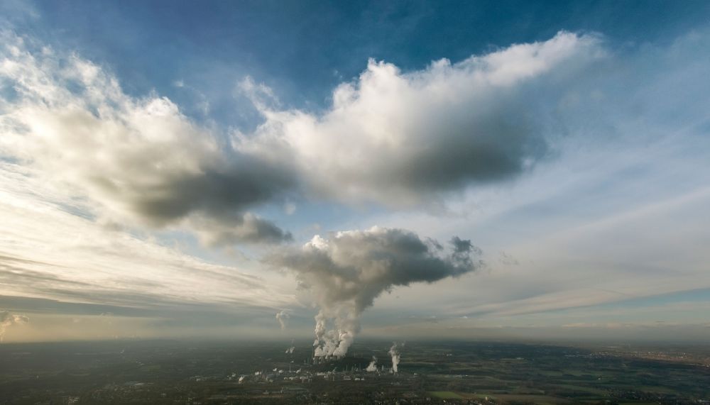 Herten from above - Landscape of a soaring power plant cloud from Scholven about Herten Westerholt and the Ruhr area in North Rhine-Westphalia