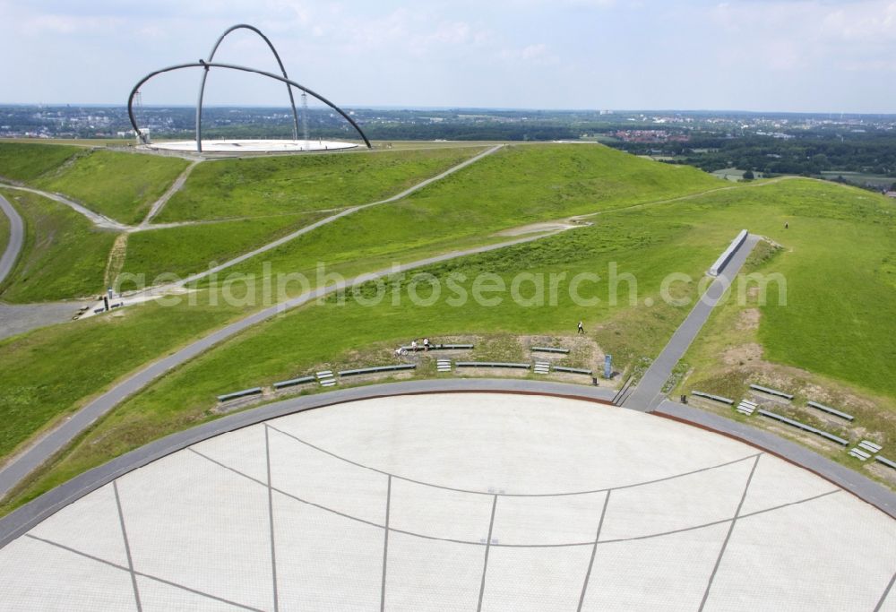 Herten from above - View from the horizontal sundial on the heap dump Hoheward on the landscape park in Herten in the Ruhr area in North Rhine-Westphalia
