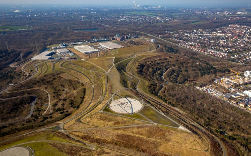 Aerial photograph Herten - The stainless steel obelisk serves as a pointer to the horizontal sundial, located on the heap dump Hoheward, a landscape park in Herten in the Ruhr area in North Rhine-Westphalia