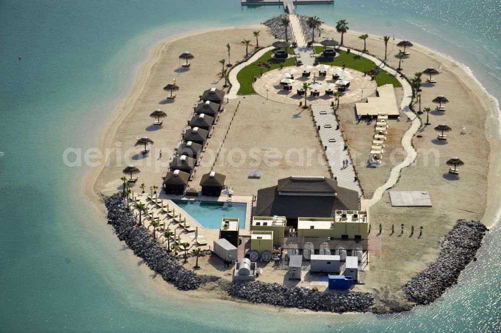 Aerial photograph Dubai - Blick auf Lebanon Island. Sie ist eine von zur Zeit zwei Fertiggestellten Inseln der Inselgruppe The World Ilands in Dubai. View of Lebanon Island. It is one of currently two completed islands of the archipelago The World Islands in Dubai.