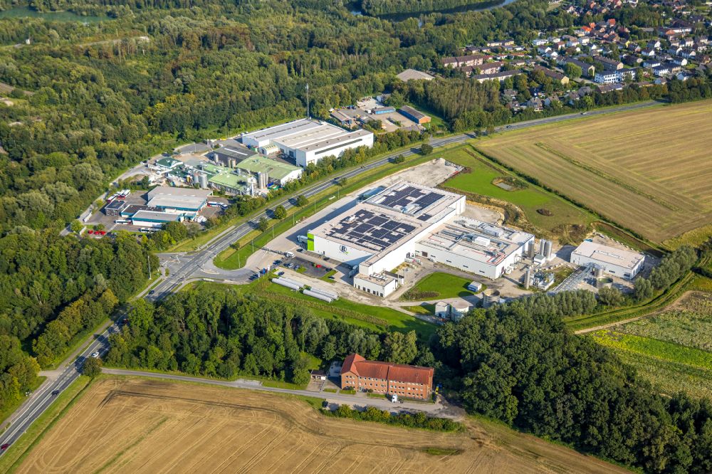 Aerial photograph Beckum - Buildings and production halls on the food manufacturer's premises of Berief Food GmbH on street Lebensweg in Beckum at Ruhrgebiet in the state North Rhine-Westphalia, Germany