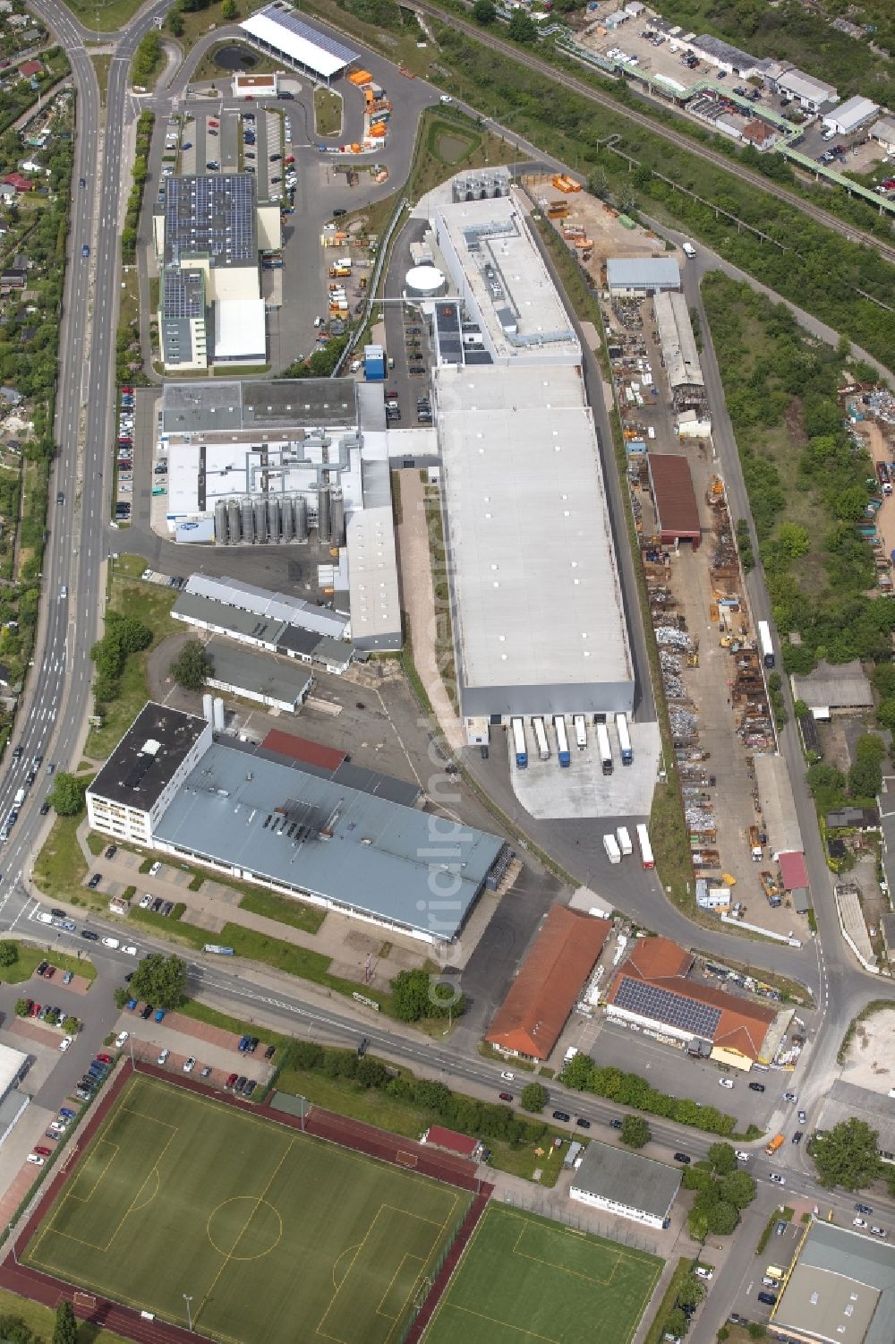 Erfurt from the bird's eye view: Buildings and production halls on the food manufacturer's premises Erfurter Teigwaren GmbH in the district Johannesvorstadt in Erfurt in the state Thuringia, Germany