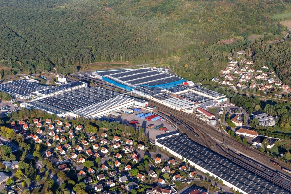 Aerial photograph Vittel - Buildings and production halls on the food manufacturer's premises Nestle Waters Supply Est in Vittel in Grand Est, France