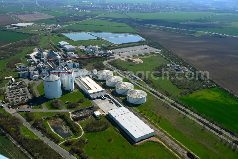 Könnern from above - Buildings and production halls on the food manufacturer's premises and Zuckerfabrik in Koennern in the state Saxony-Anhalt, Germany