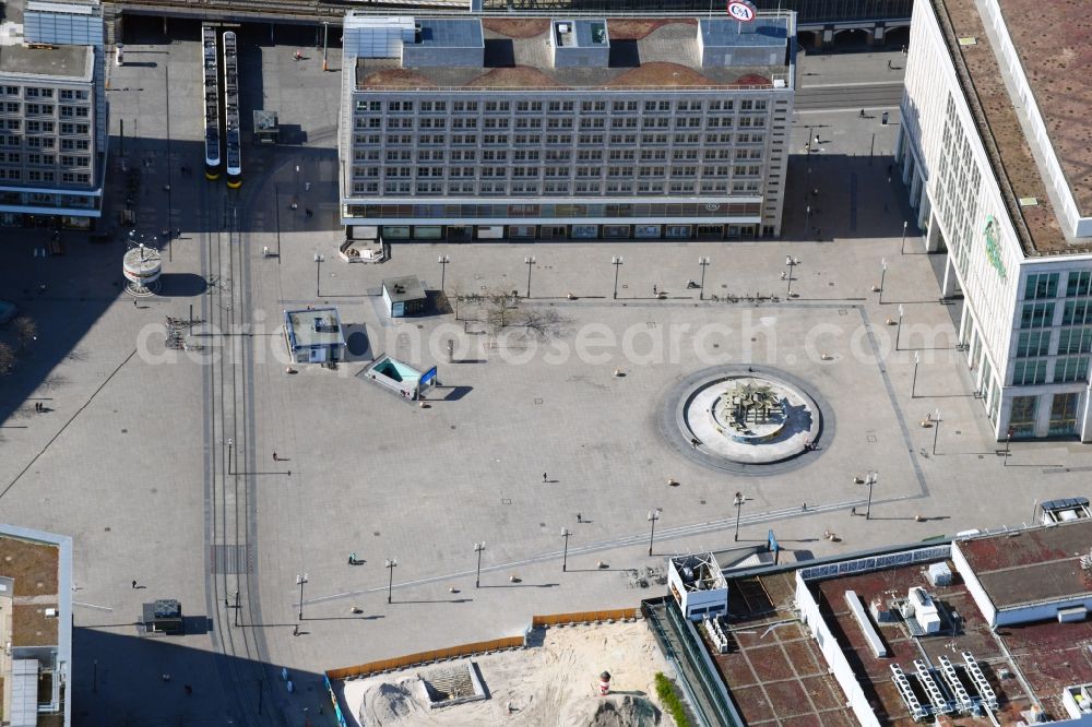 Aerial image Berlin - Crises are emtier ensemble space Alexanderplatz in the inner city center in the district Mitte in Berlin, Germany