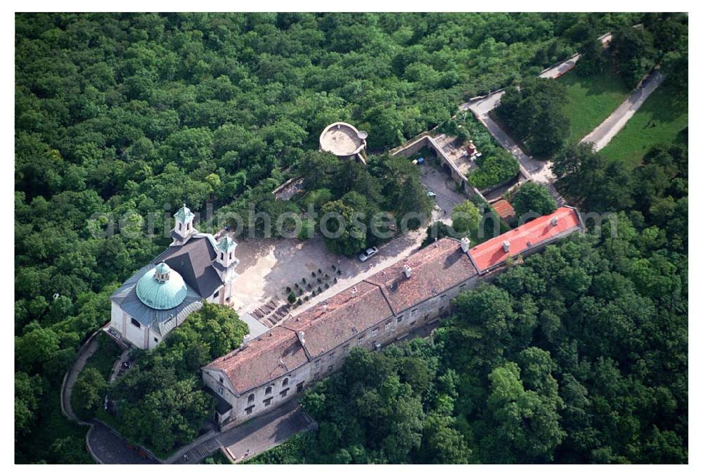 Aerial image Wien (Österreich) - Blick auf den im Wienerwald gelegenden Leopoldsberg und der Kapelle St. Leopold. Die barocke Kirche wurde auf den Grundsteinen einer früheren Festung erbaut.