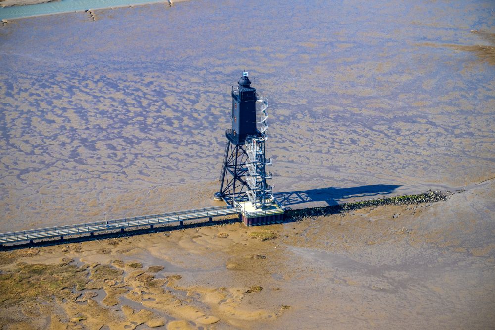 Aerial image Wurster Nordseeküste - Lighthouse as a historic seafaring character in the coastal area of North Sea in the district Dorum in Wurst Nordseekueste in the state