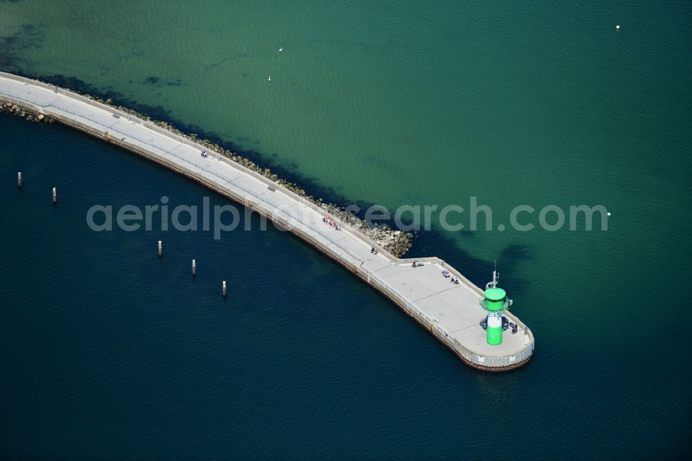Aerial photograph Lübeck - Lighthouse as a seafaring character in the coastal area of Baltic Sea in the district Alt Travemuende - Roennau in Luebeck in the state Schleswig-Holstein, Germany