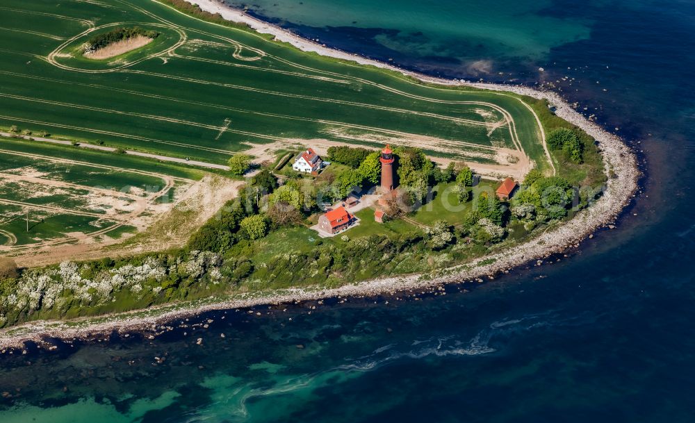 Aerial photograph Fehmarn - Lighthouse as a historic seafaring sign in the Staberhuk coastal area in the south-east of the island of Fehmarn in Fehmarn in the state Schleswig-Holstein, Germany