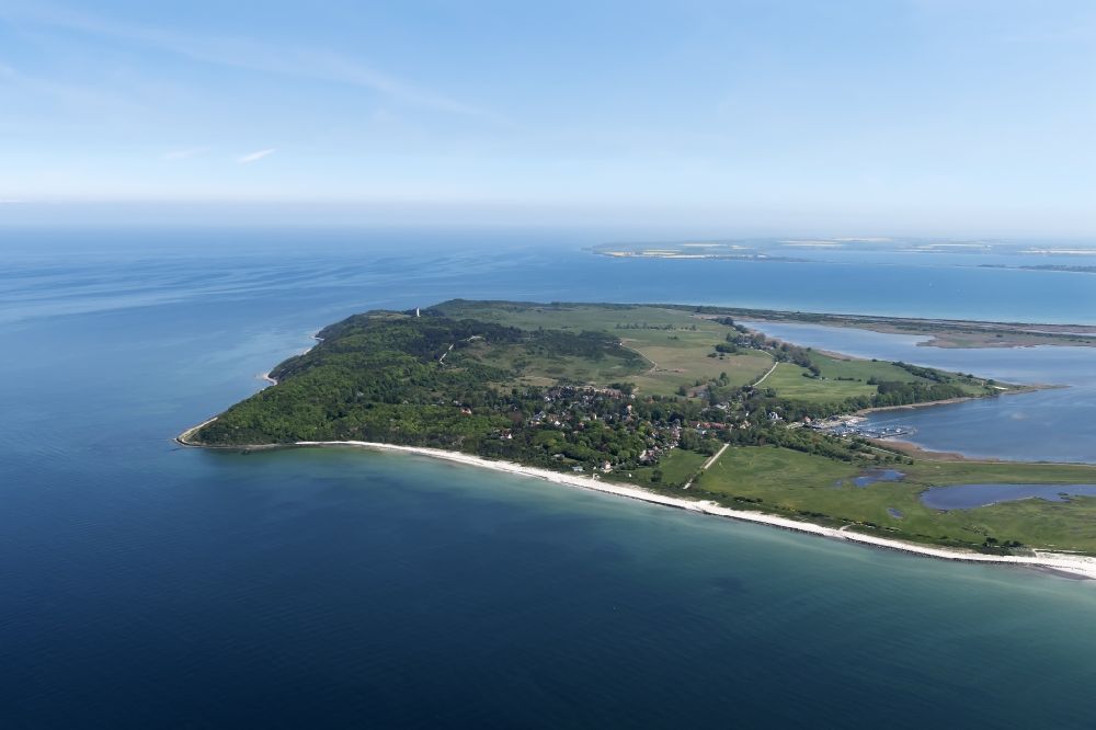 Aerial photograph Insel Hiddensee - Lighthouse Dornbusch as a historic seafaring character in the coastal area of the baltic sea isaland Hiddensee in the state Mecklenburg - Western Pomerania