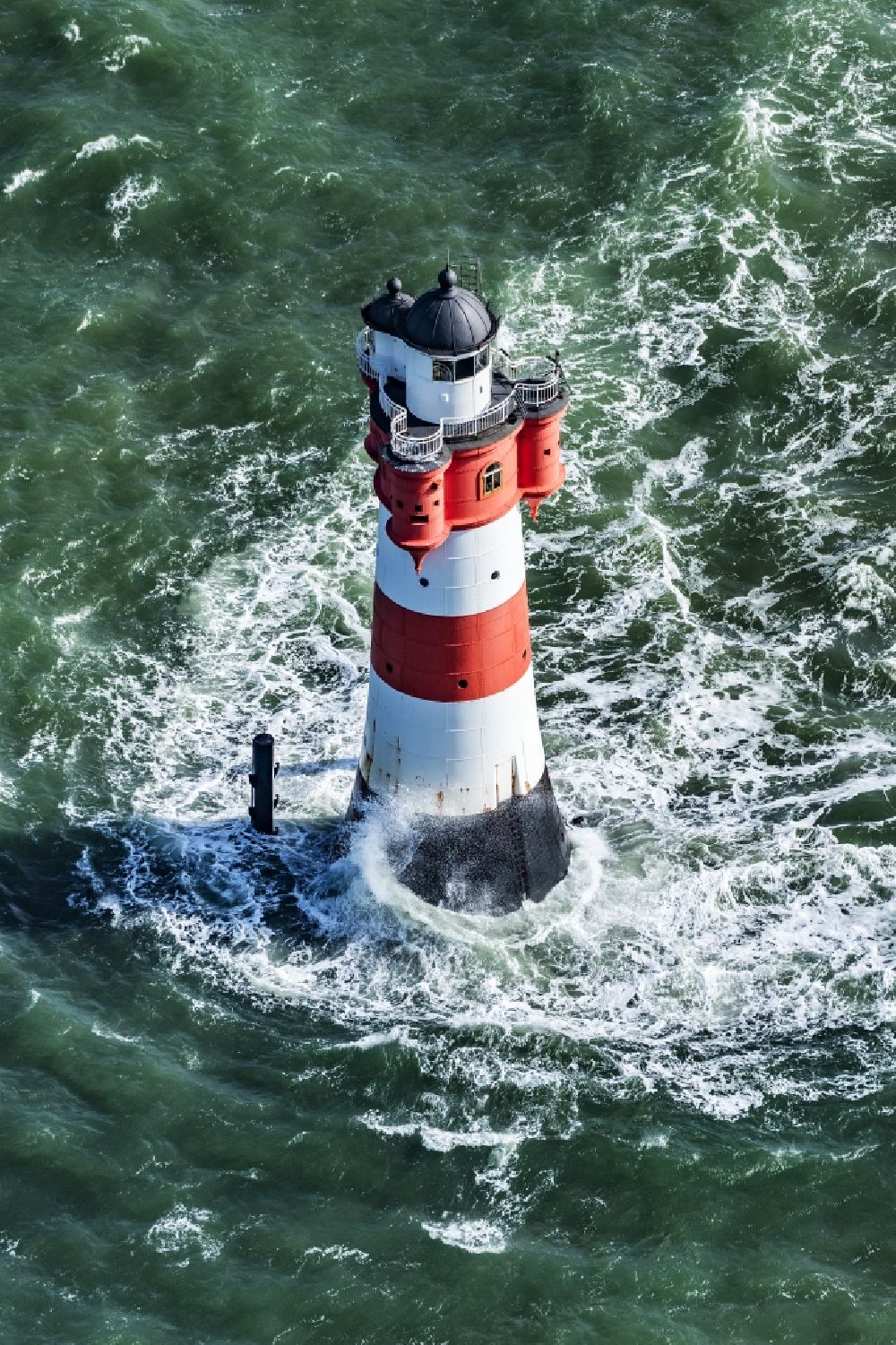 Butjadingen from the bird's eye view: Roter Sand lighthouse as a historical nautical sign in the coastal area of a??a??the North Sea in Butjadingen in the state Lower Saxony, Germany